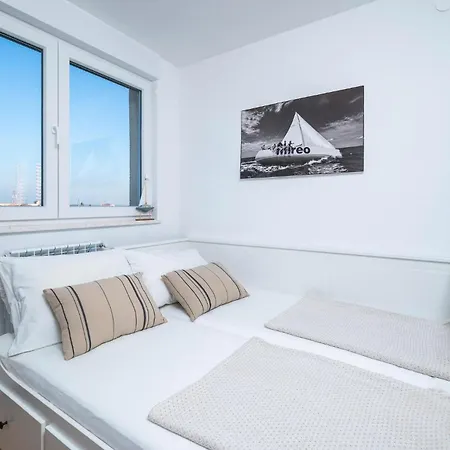 Apartment Lovely In With Wifi *